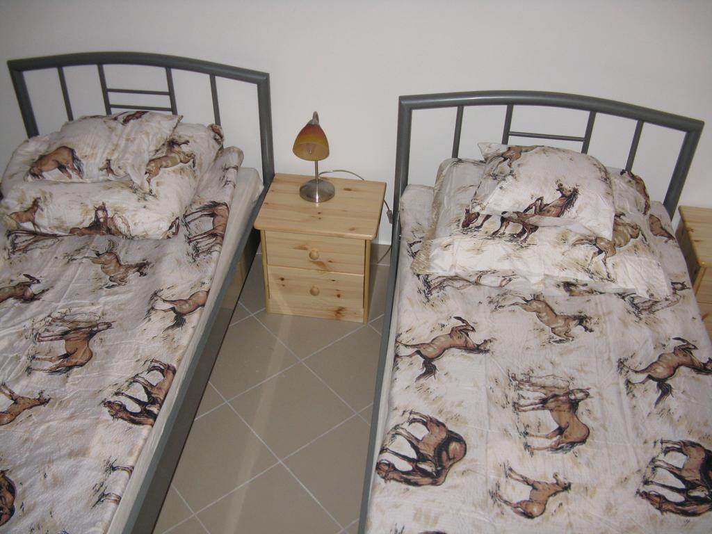 Karpati Motel Budapest Zimmer foto